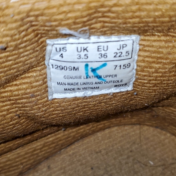 Youth Wheat Timberlands - Picture 2 of 5